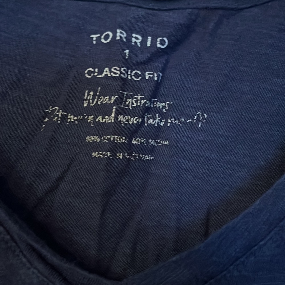 Torrid T-shirt - Picture 2 of 3